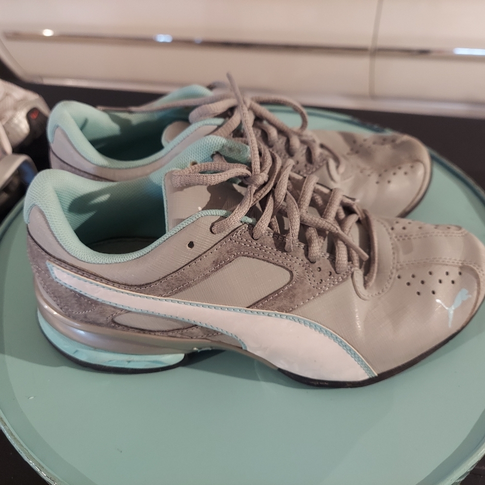 Womens Puma Tennis Shoes